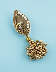 Buy now saree pin design at affordable price.
