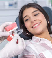 Ceramic Veneers / Crowns For Smile Makeover in Nashik